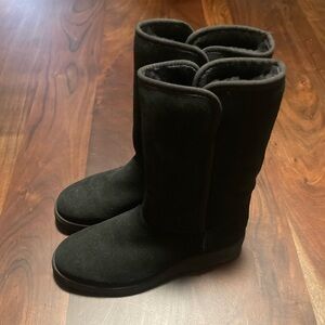 UGG Classic Black Winter Boots for Women